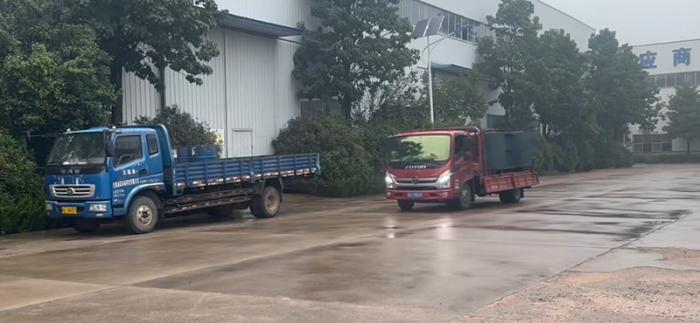连续秋雨挡不住设备奔赴安装现场，海辰准时启航！